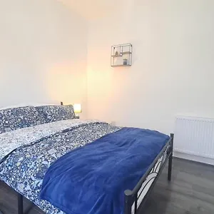  Homestay Cosy In Manor Park